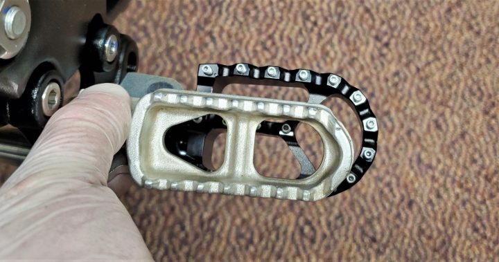 Surron Accessories,Grip Enhancement, Foot Pegs By Warp 9, Black