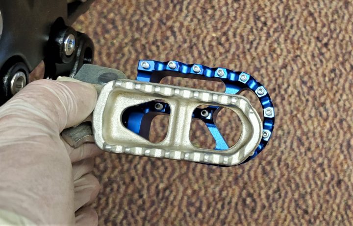 Surron Accessories, Off-road Riding ,Foot Pegs By Warp 9, Blue