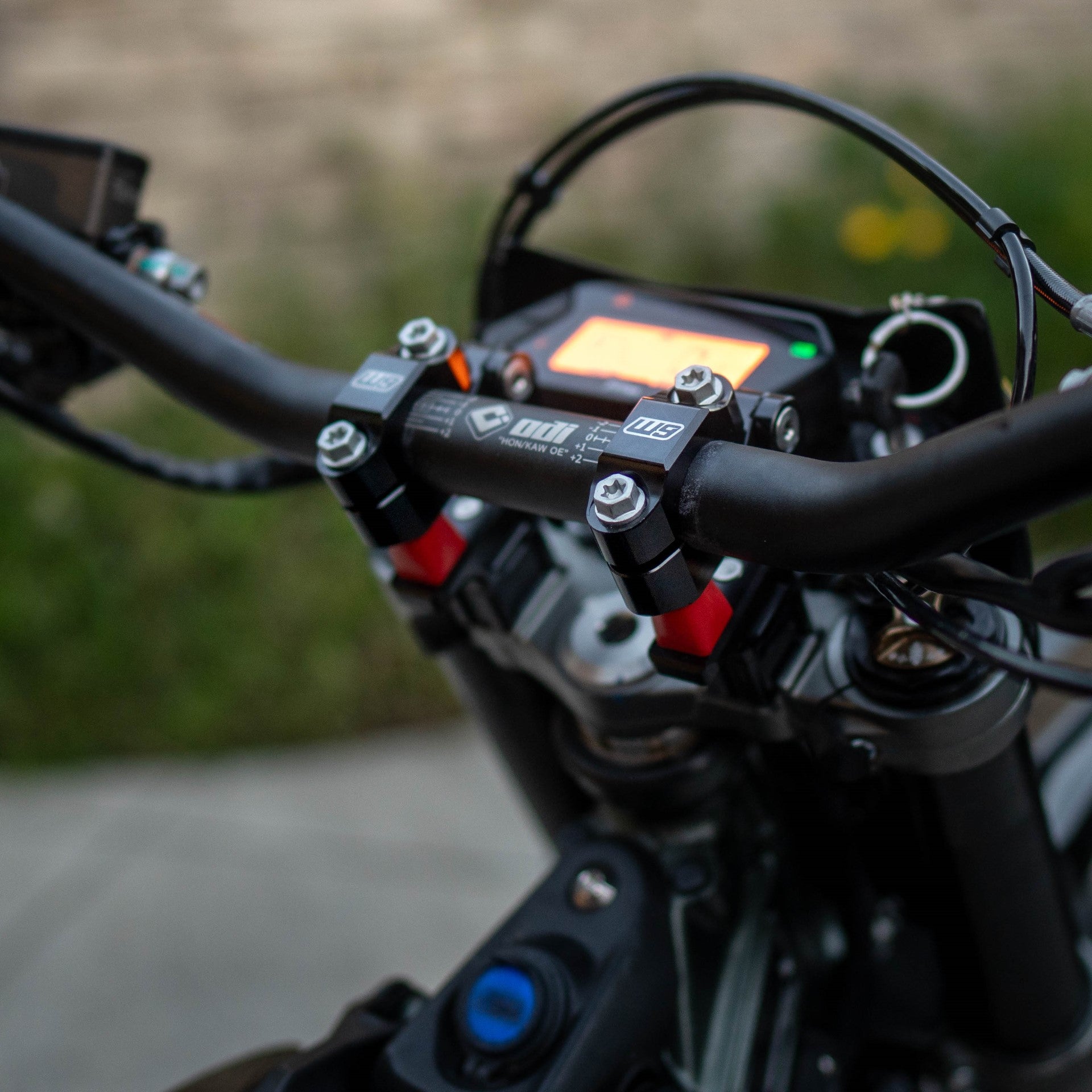 Surron Ultra Bee Flex Bar Mount – Blown Motor by Moto United